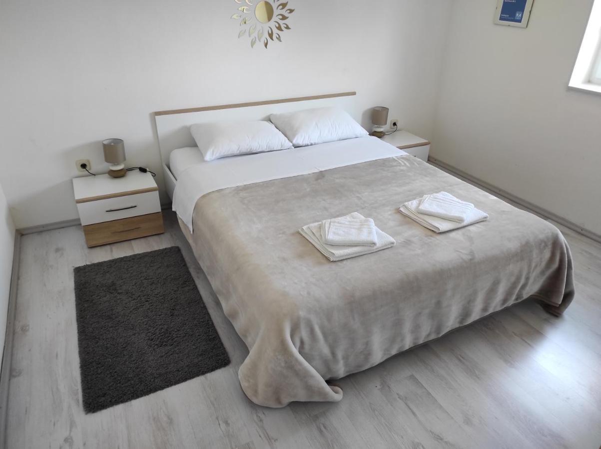 Apartman Eli 2 Ровинь Экстерьер фото